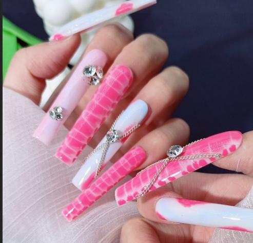 A225 Handmade 10pieces crocodile print hot pinky long square press on nails-5cm