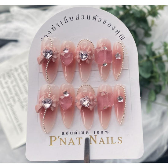 A269 The new pink princess-style nail art, adorned with diamonds and bows, creates a white and pure appearance